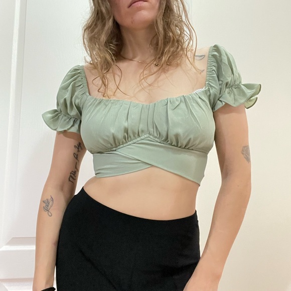 NWT Summery Top - Picture 2 of 8